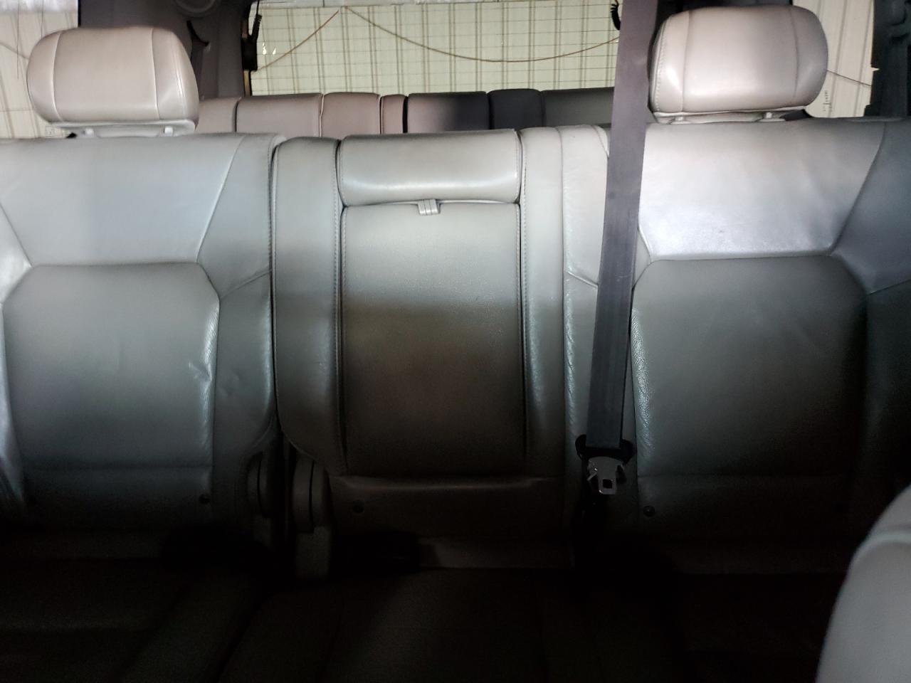 2011 Honda Pilot Exl VIN: 5FNYF3H68BB008833 Lot: 65535075