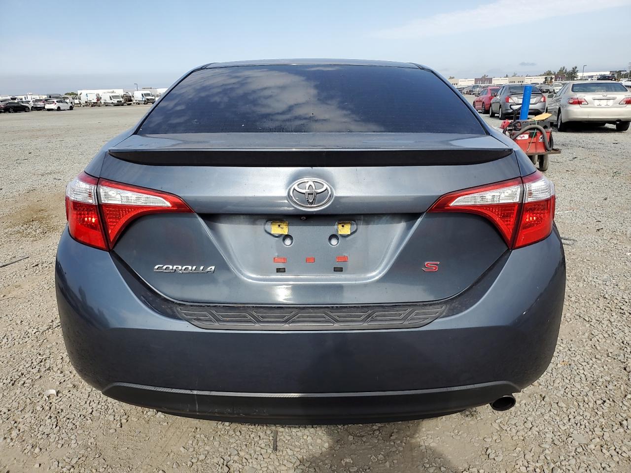2015 Toyota Corolla L VIN: 5YFBURHE9FP289637 Lot: 65286005
