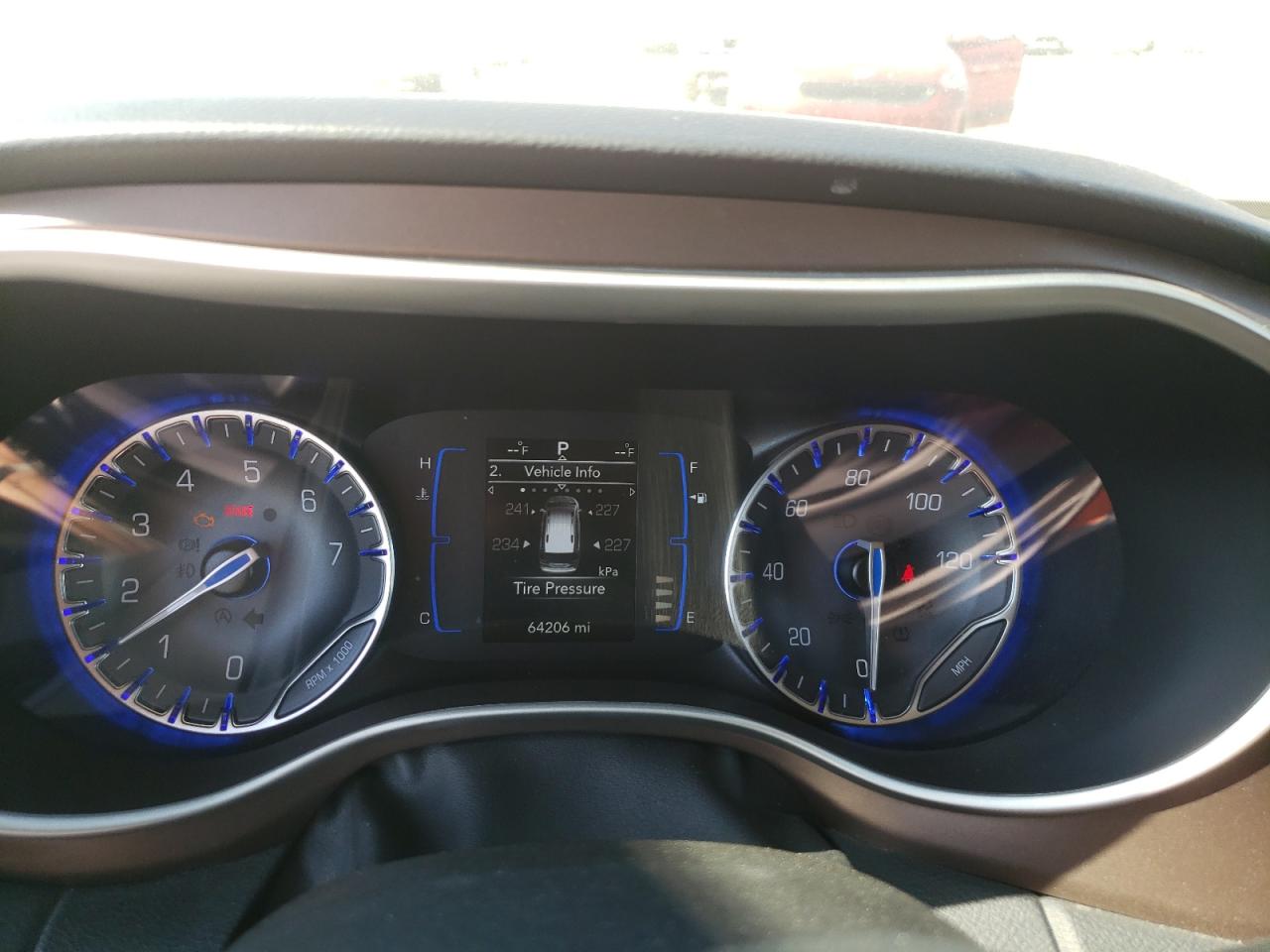 2c4rc1cg3nr208903 2C4RC1CG3NR208903 2022 Chrysler Voyager Lx