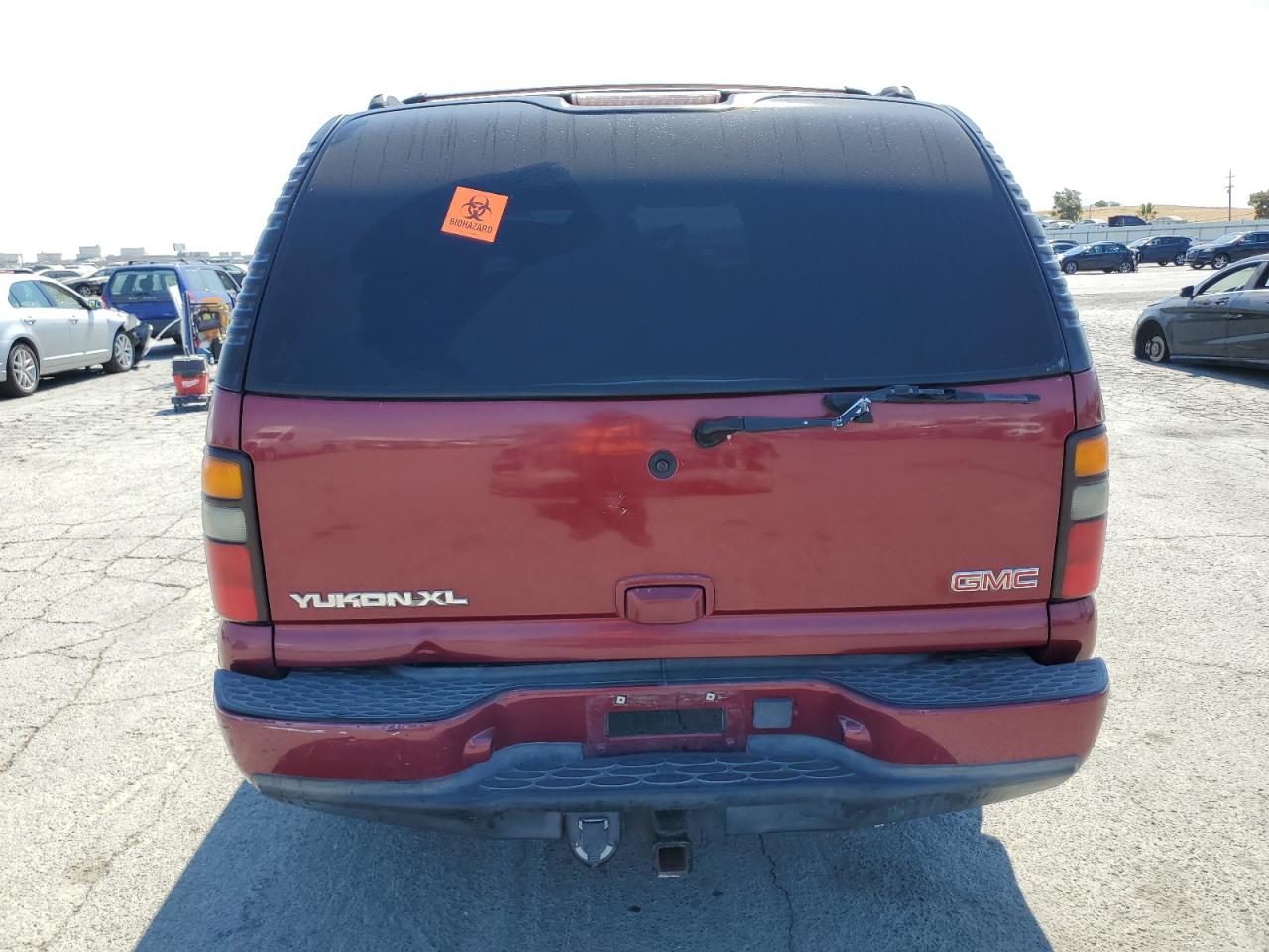 2004 GMC Yukon Xl Denali VIN: 1GKFK66U44J136055 Lot: 65015595