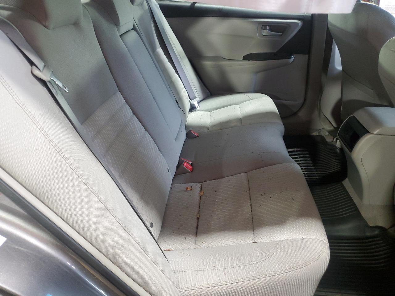 4t4bf1fk8gr531425 4T4BF1FK8GR531425 2016 Toyota Camry Le