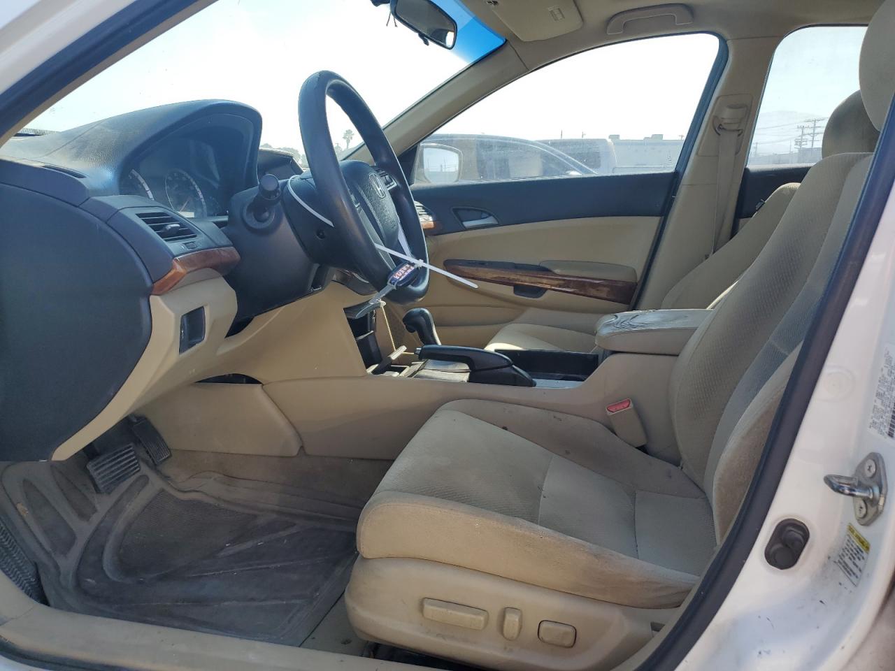 2011 Honda Accord Ex VIN: 1HGCP2F74BA119001 Lot: 64325645