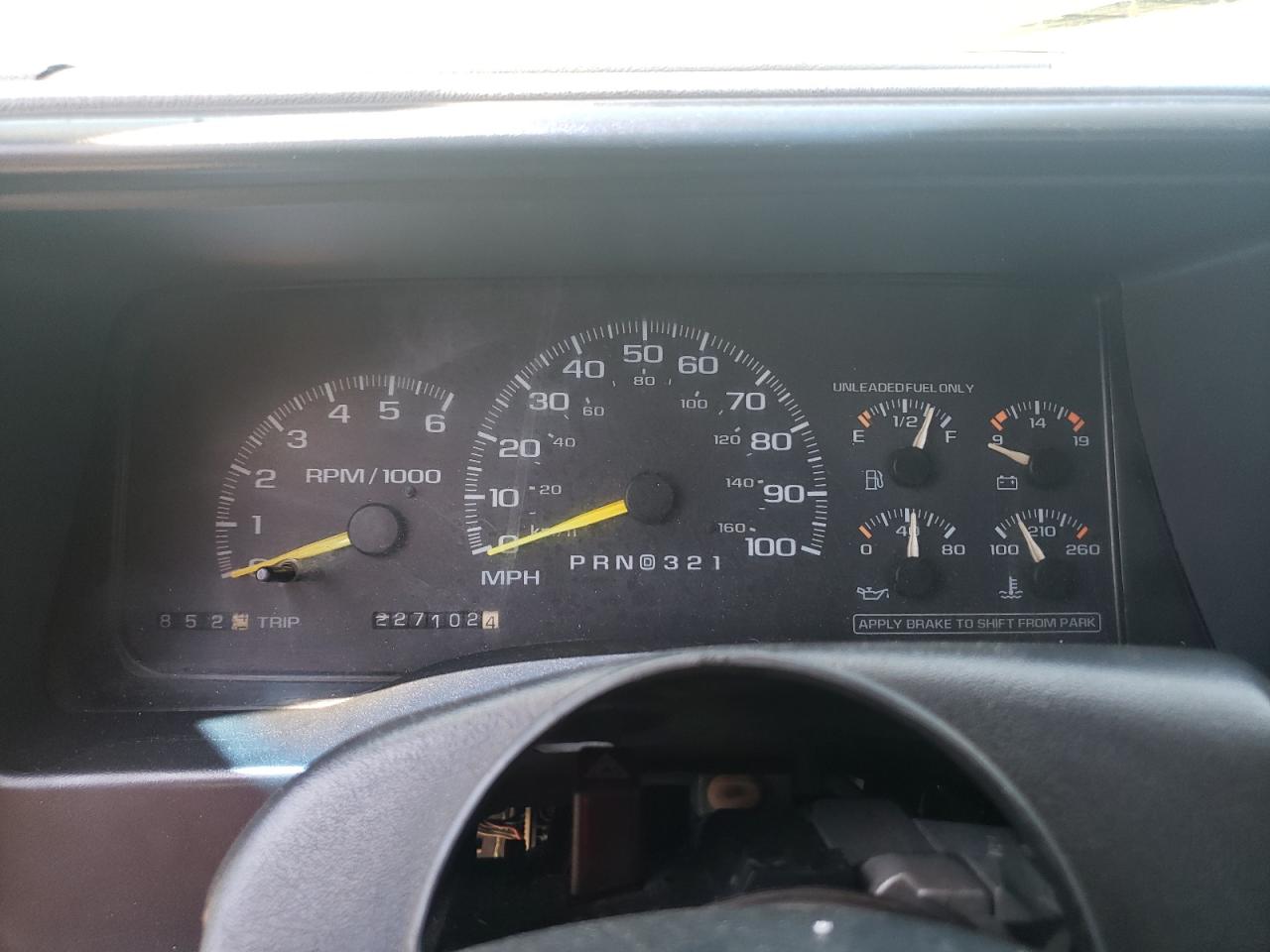 1998 Chevrolet Gmt-400 K1500 VIN: 1GCEK19R4WR124333 Lot: 65850785