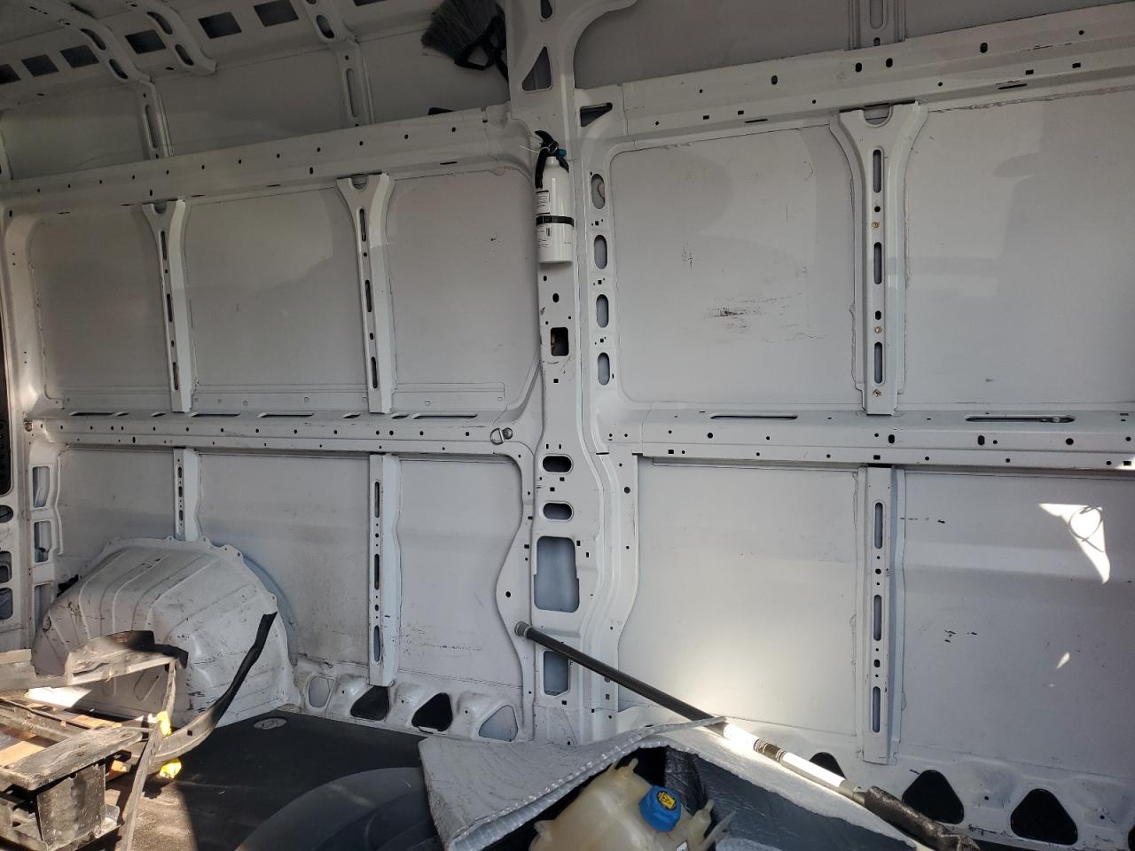 2021 Ram Promaster 2500 2500 High VIN: 3C6LRVDG8ME527988 Lot: 66448235