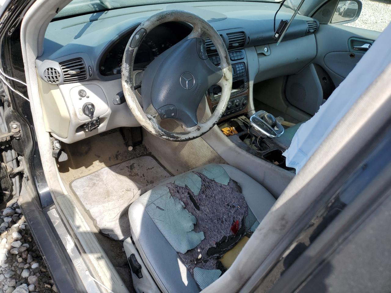 2004 Mercedes-Benz C 240 VIN: WDBRF61J44E017696 Lot: 64572995
