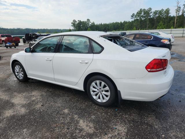  VOLKSWAGEN PASSAT 2013 Белы