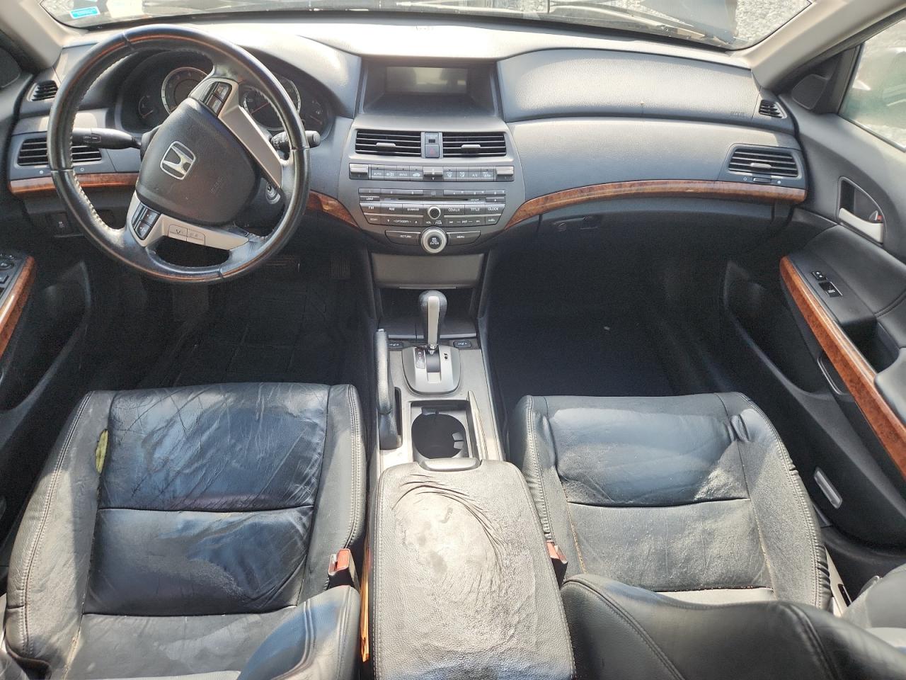 2011 Honda Accord Exl VIN: 1HGCP2F8XBA112174 Lot: 64681245