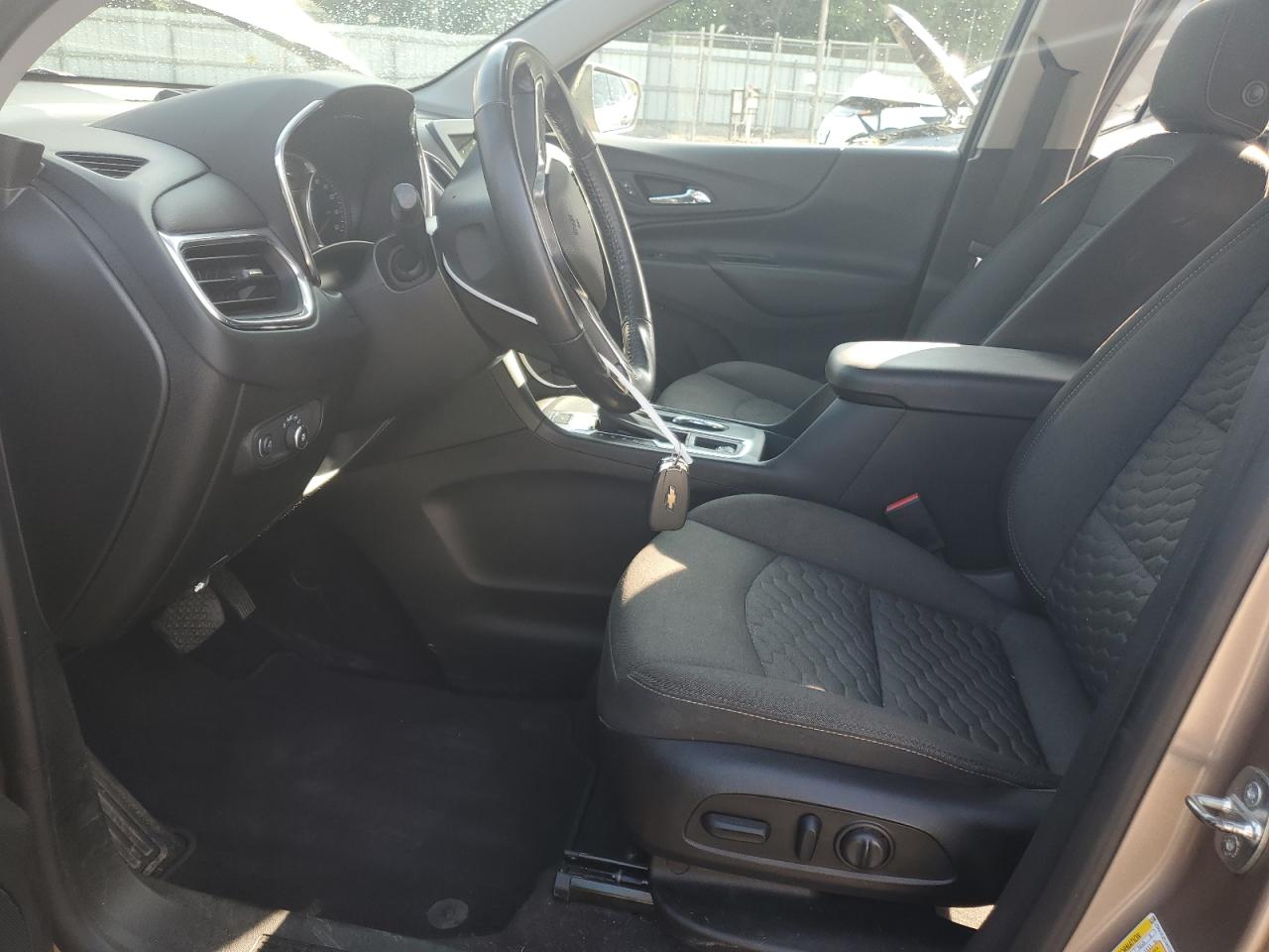 2019 Chevrolet Equinox Lt VIN: 2GNAXUEV4K6201106 Lot: 65170895