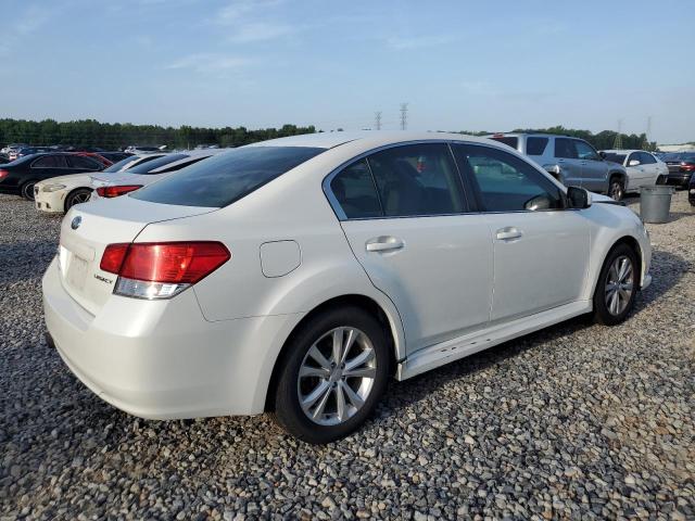  SUBARU LEGACY 2013 White