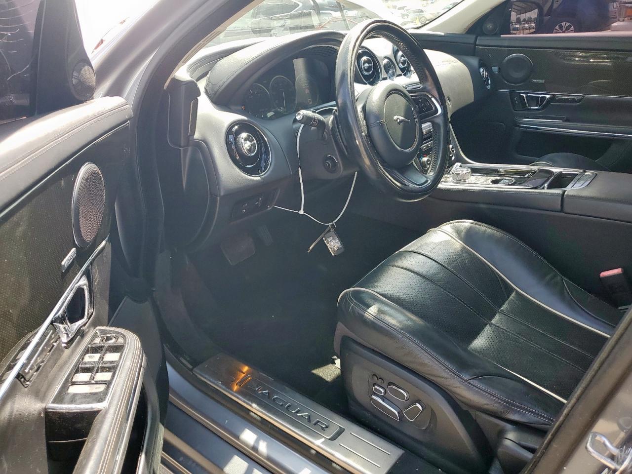 2014 Jaguar Xj Supercharged VIN: SAJWA1GT9EMV62140 Lot: 64647085