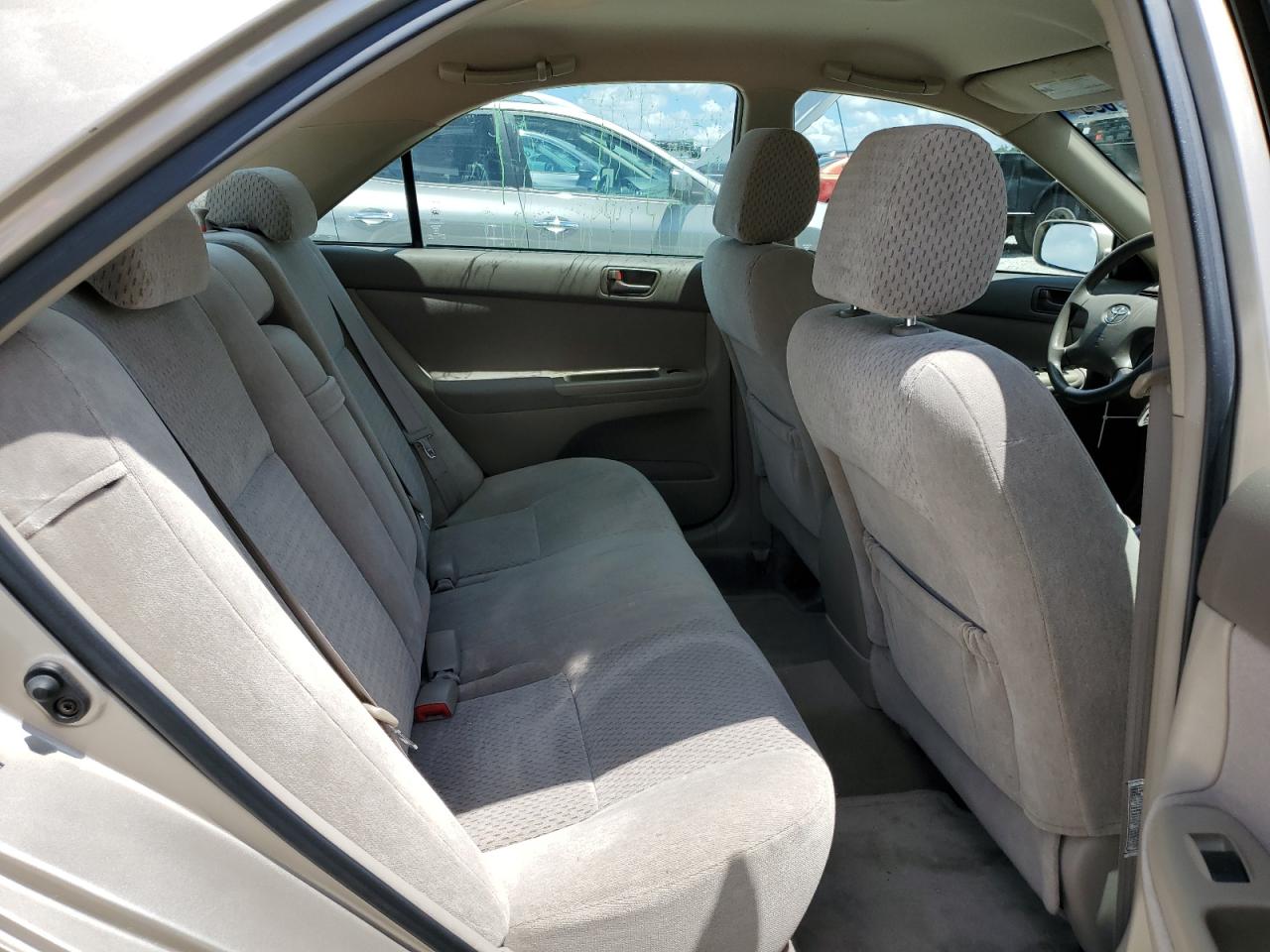 2004 Toyota Camry Le VIN: 4T1BE32K04U846729 Lot: 64983695