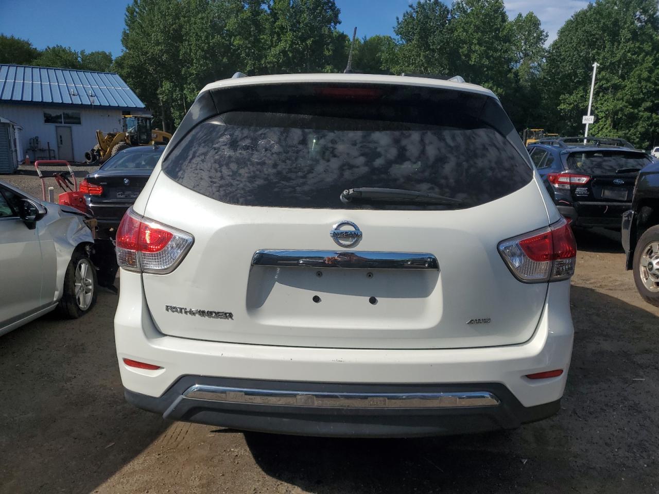 2015 Nissan Pathfinder S VIN: 5N1AR2MM0FC612222 Lot: 65396525
