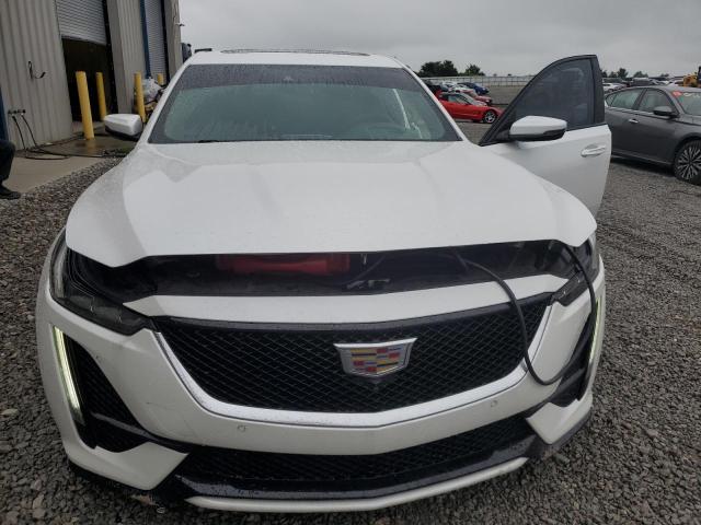  CADILLAC CT5 2020 Белы