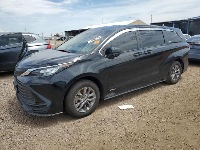 TOYOTA SIENNA LE 2021