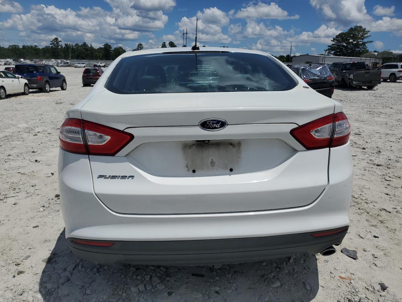 2015 Ford Fusion S VIN: 3FA6P0G79FR196463 Lot: 65295615