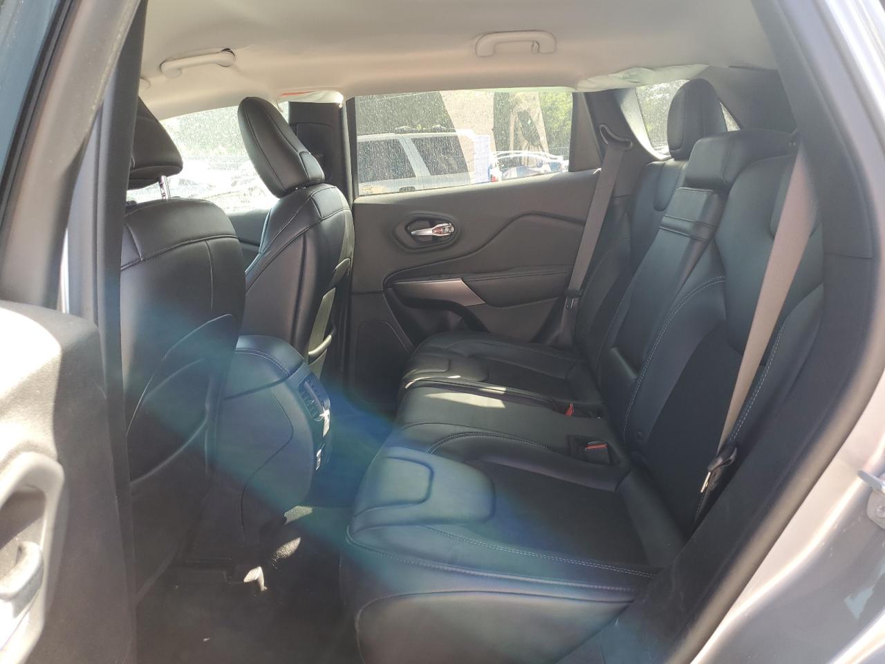 2019 Jeep Cherokee Latitude Plus VIN: 1C4PJMLB7KD355503 Lot: 65262765