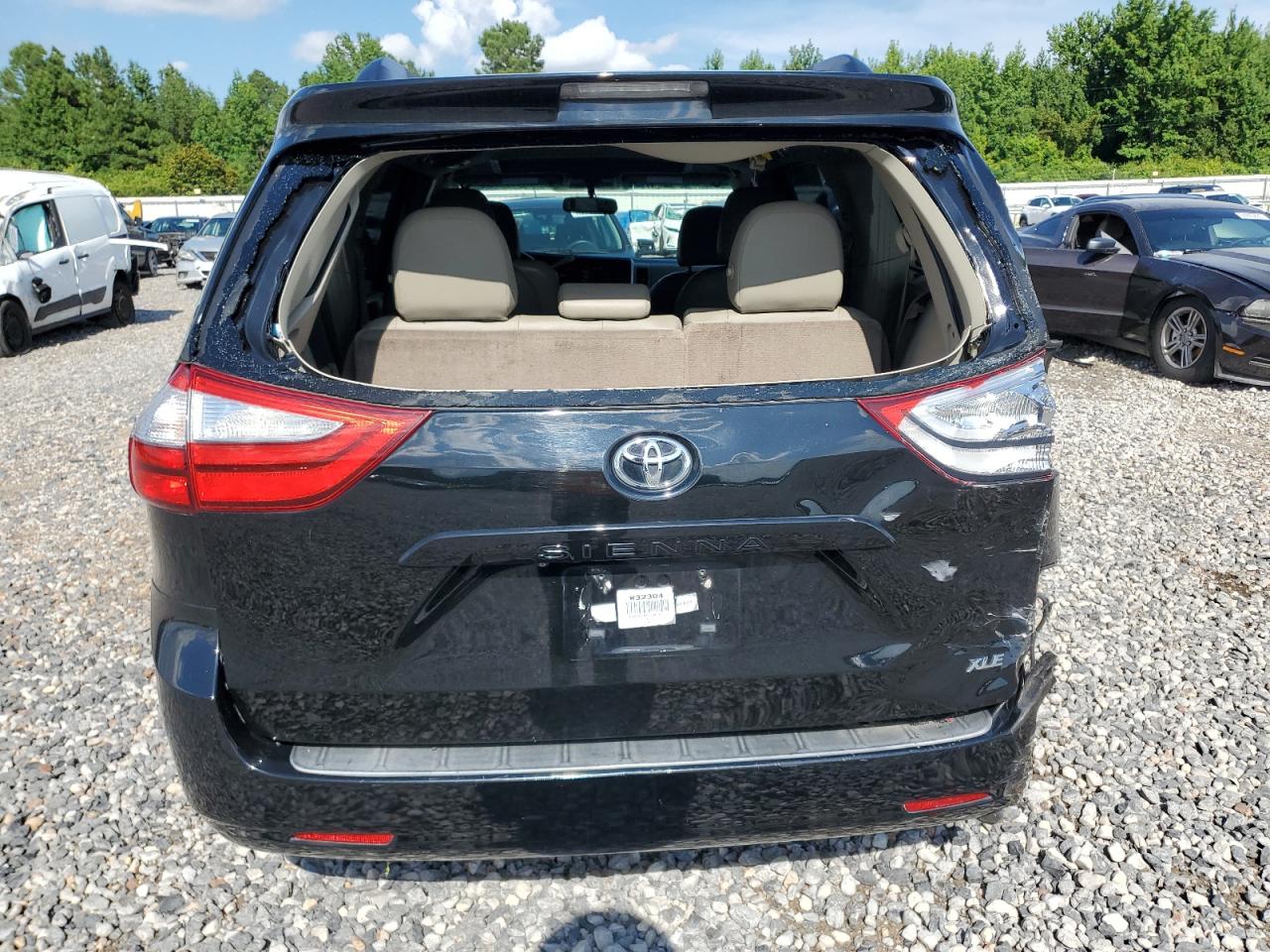 2015 Toyota Sienna Xle VIN: 5TDYK3DC6FS558752 Lot: 63238445