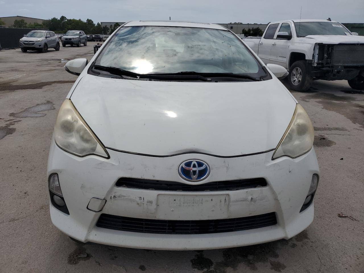 2013 Toyota Prius C VIN: JTDKDTB35D1034196 Lot: 65758245