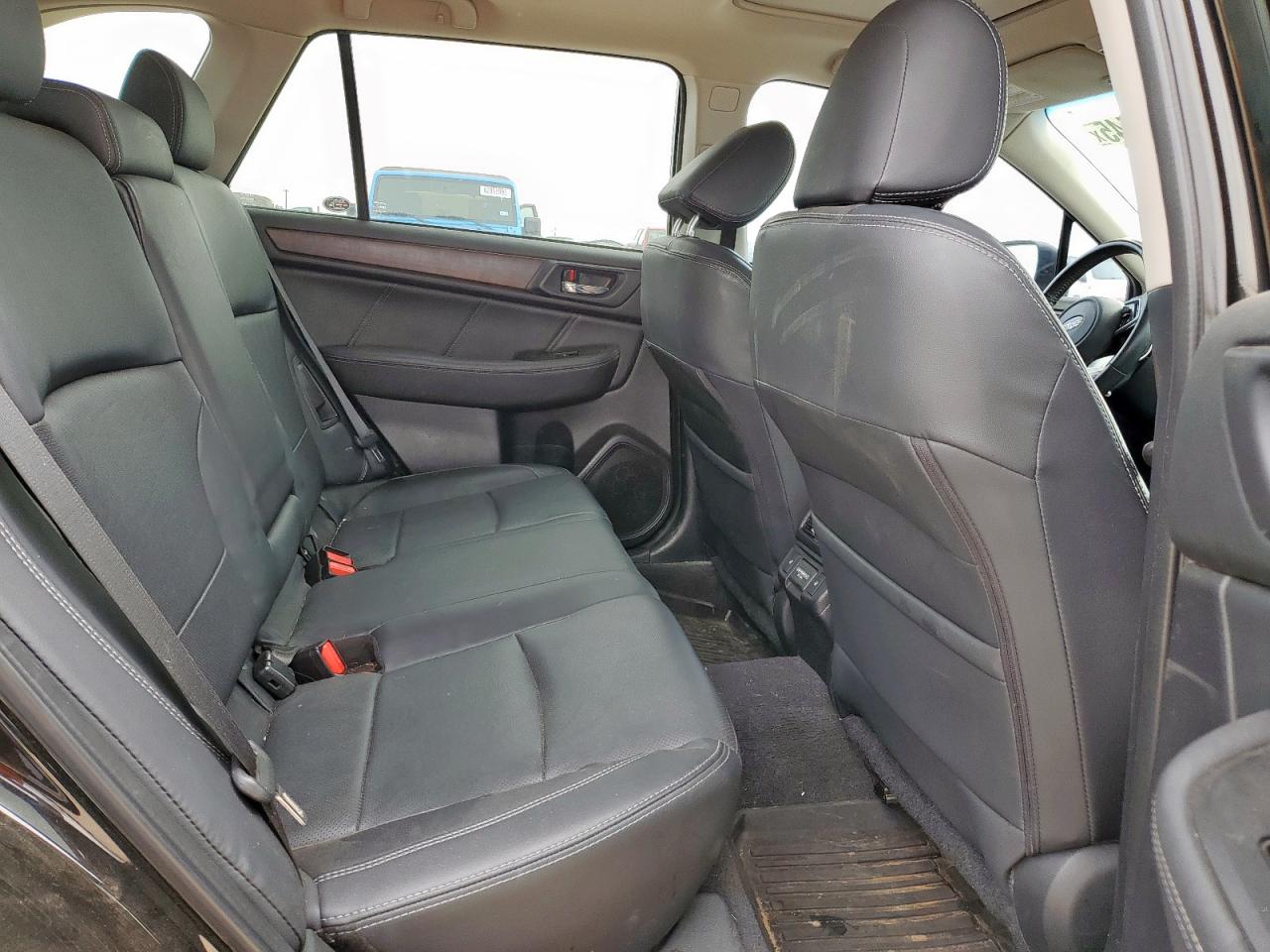 2018 Subaru Outback 2.5I Limited VIN: 4S4BSANC8J3357868 Lot: 62194545