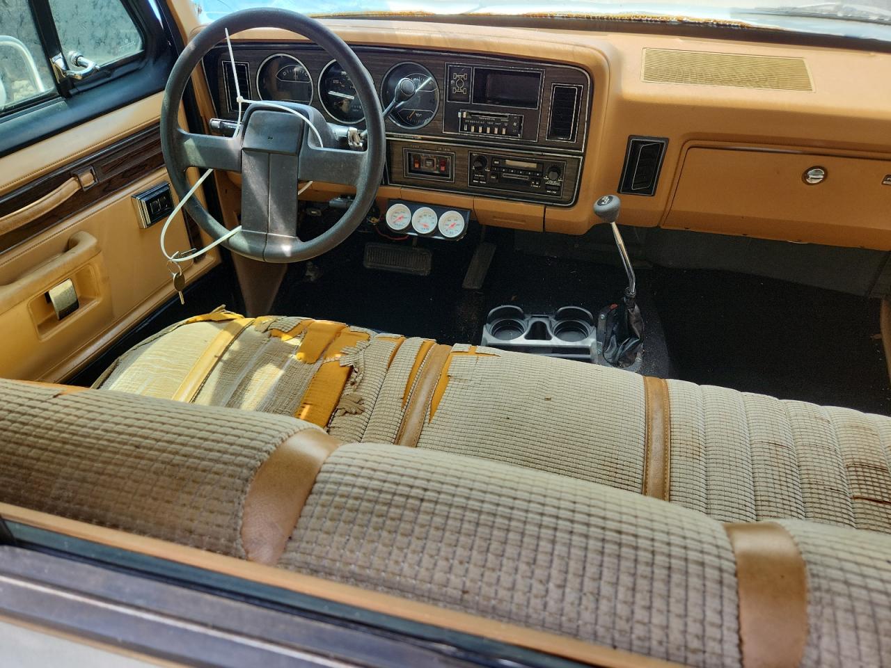 1985 Dodge W-Series W100 VIN: 1B7HW14W3FS710142 Lot: 60794685