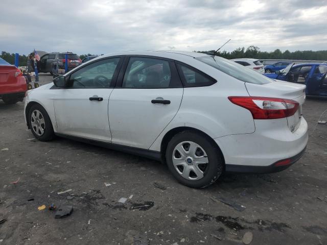 Sedans FORD FOCUS 2012 Biały