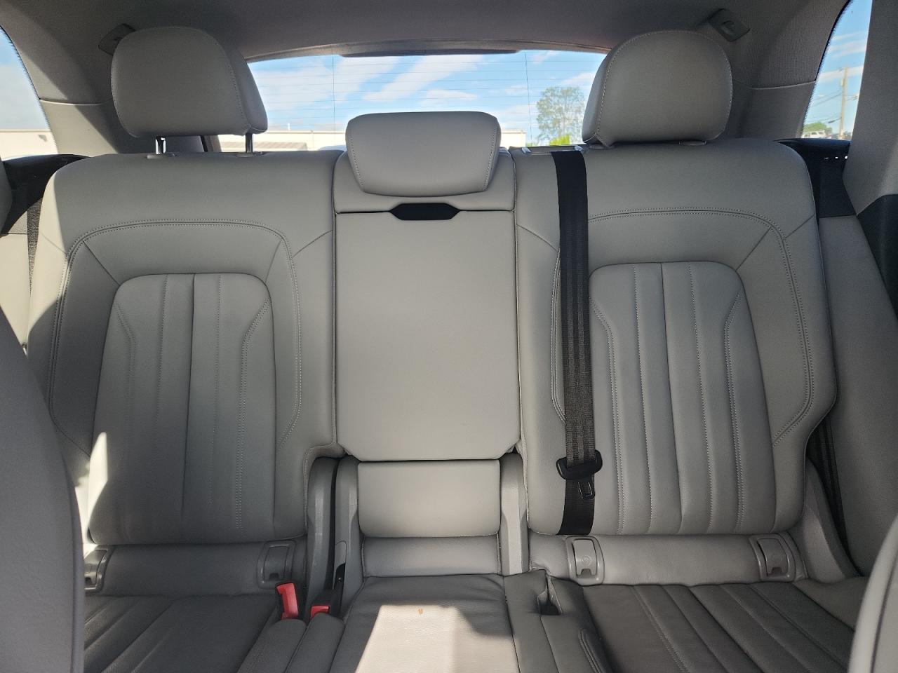 2019 Audi Q5 Premium VIN: WA1ANAFY2K2075647 Lot: 65224835