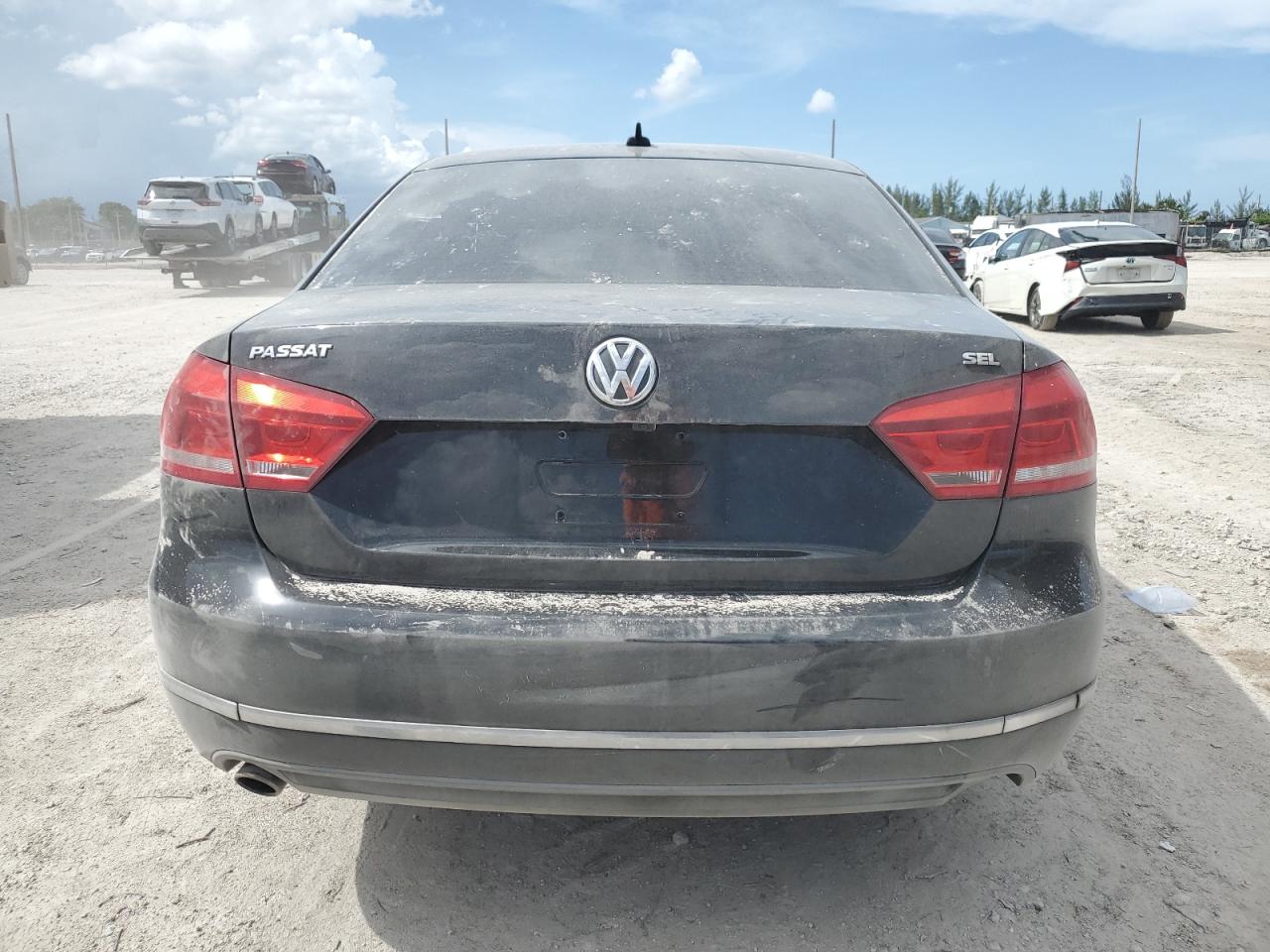 2013 Volkswagen Passat Sel VIN: 1VWCH7A36DC059367 Lot: 64476365