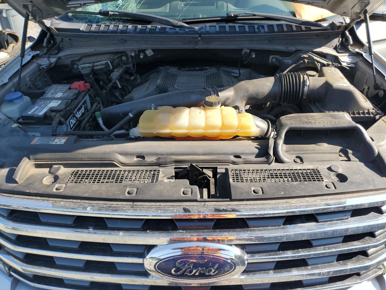 2018 Ford Expedition Xlt VIN: 1FMJU1JT9JEA01221 Lot: 65876925