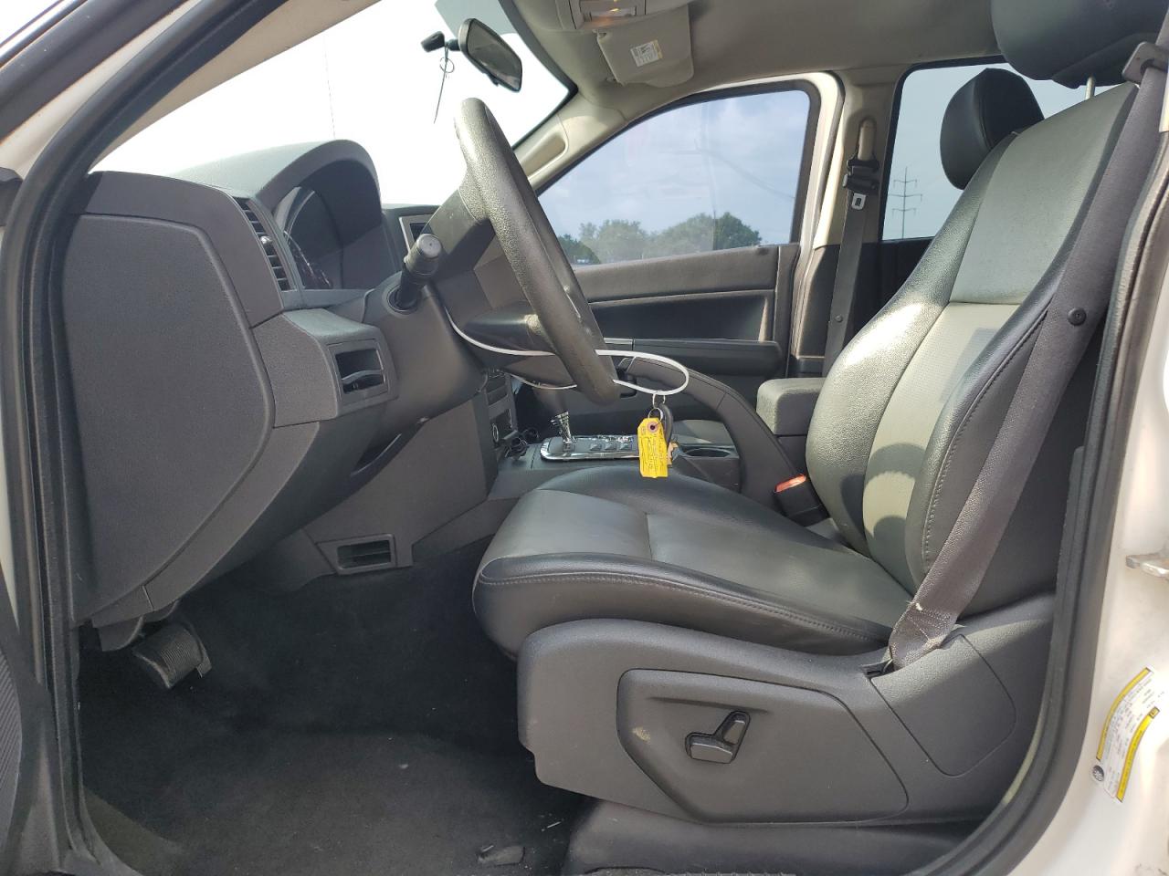 2008 Jeep Grand Cherokee Laredo VIN: 1J8GR48K48C176991 Lot: 64701625