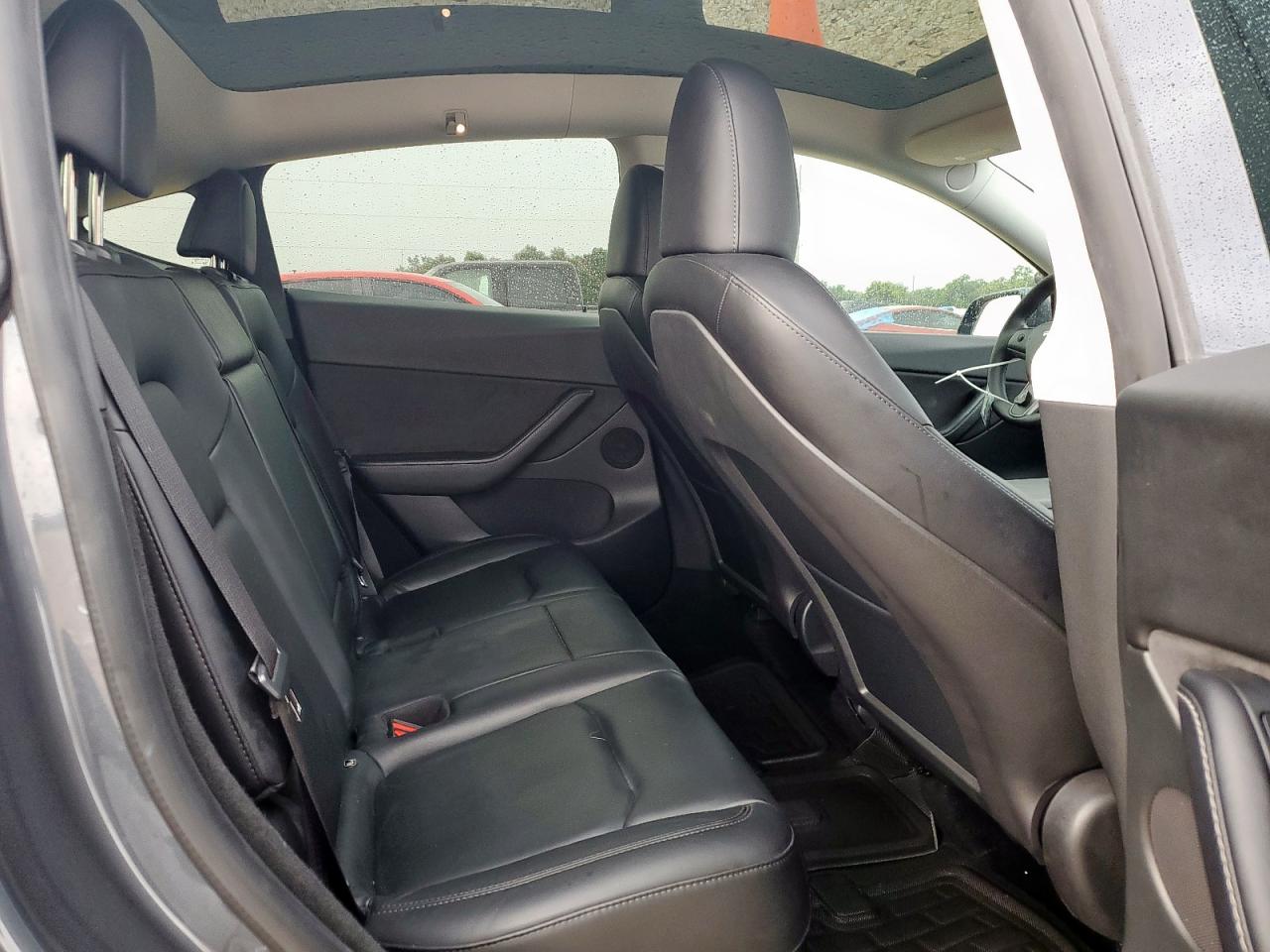 2022 Tesla Model Y VIN: 7SAYGDEE3NA002392 Lot: 63268865