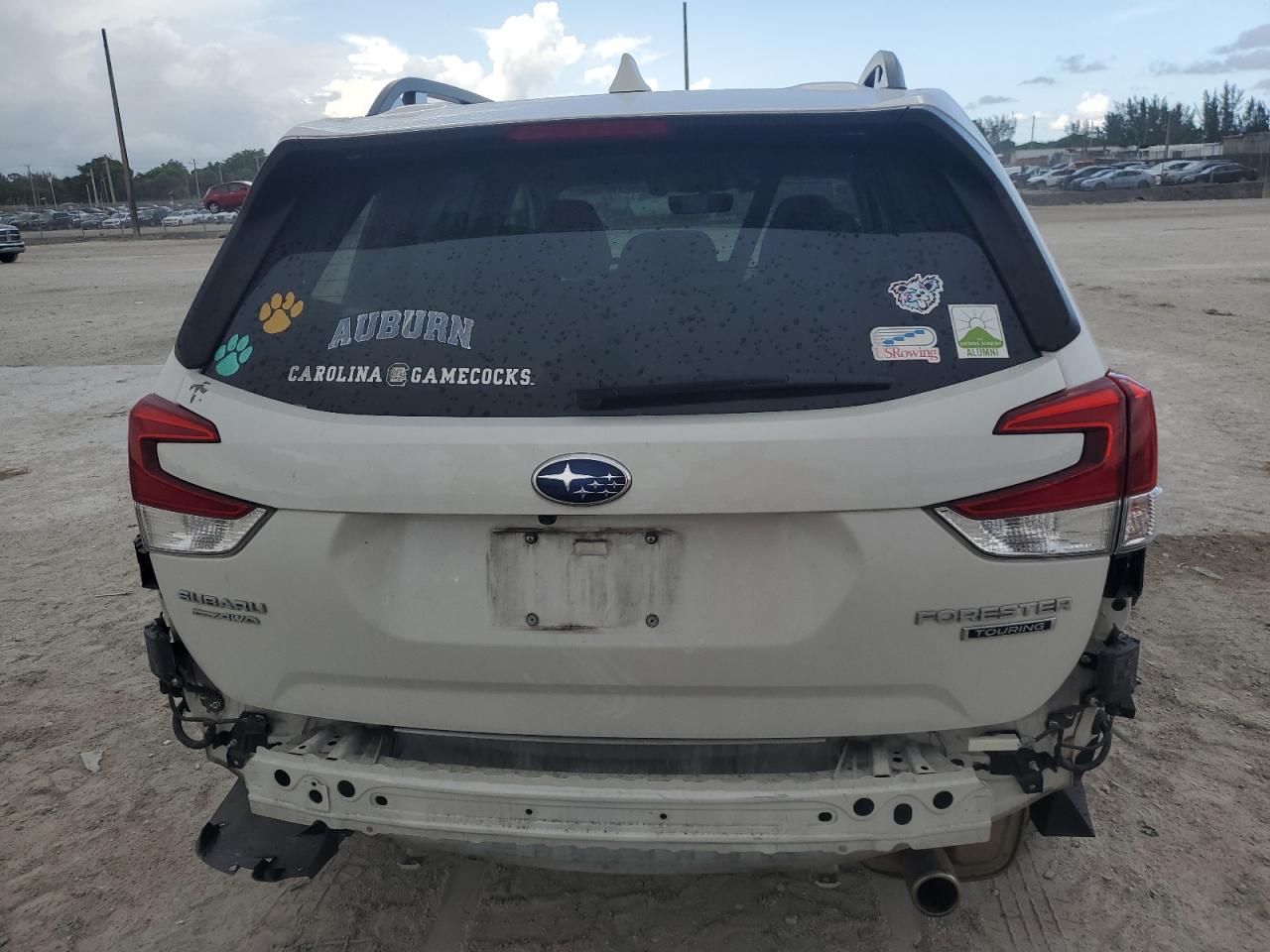 2019 Subaru Forester Touring VIN: JF2SKAWC6KH492663 Lot: 62405135