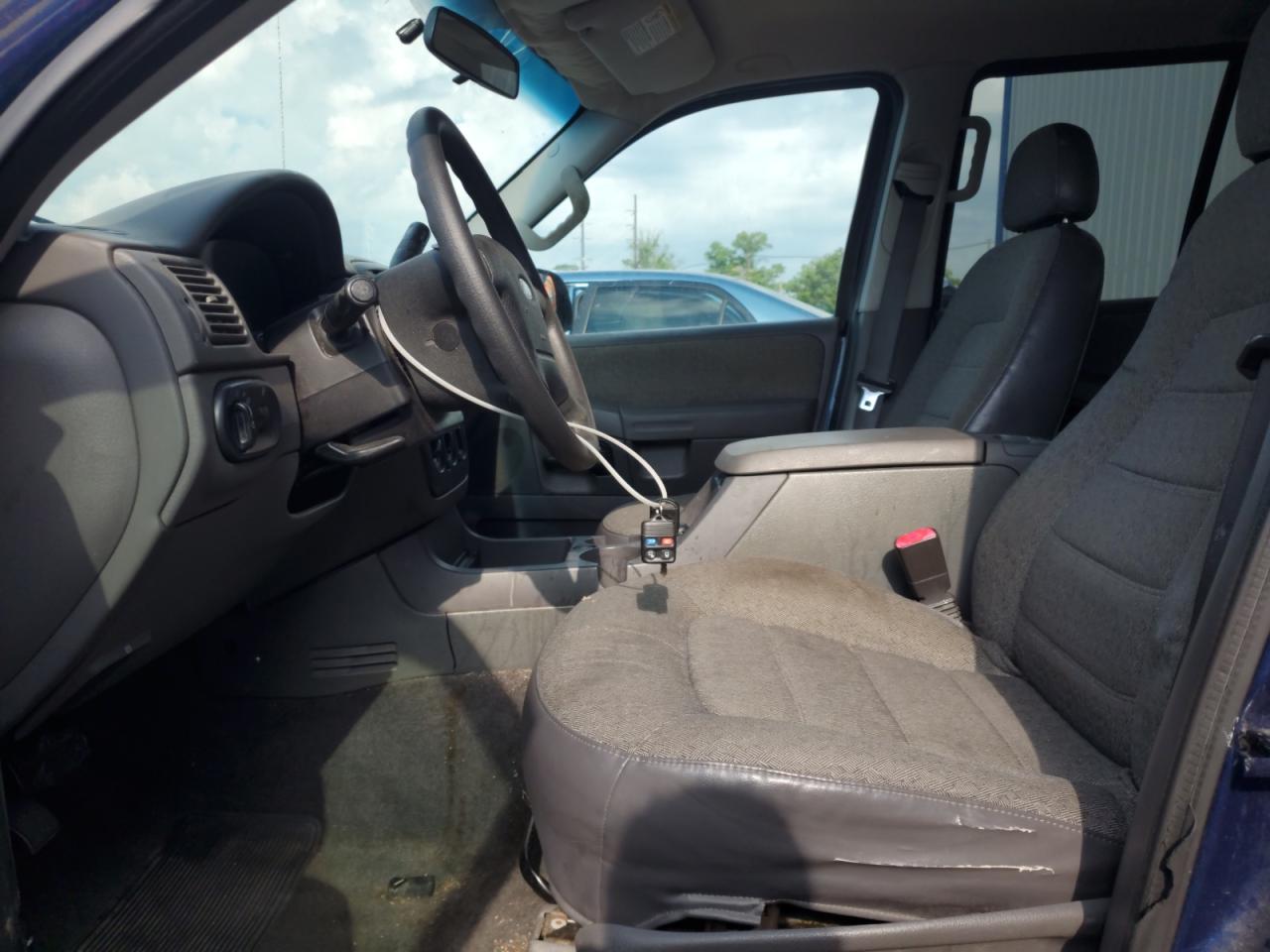 2005 Ford Explorer Xls VIN: 1FMZU62K25UA51783 Lot: 64829135