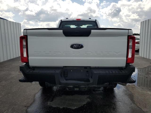  FORD F250 2024 Белы
