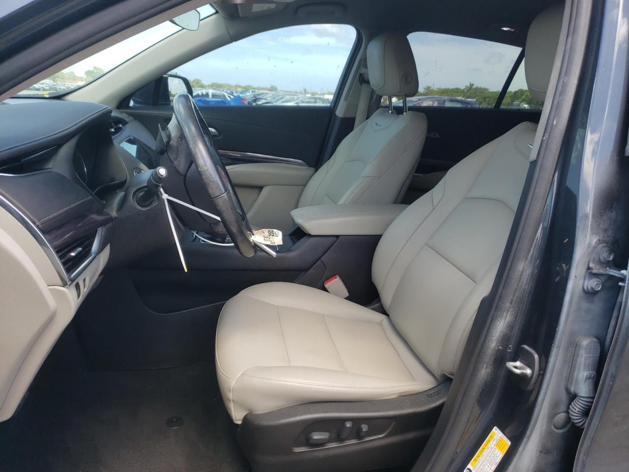2021 Cadillac Xt4 Luxury VIN: 1GYAZAR48MF035694 Lot: 65131035