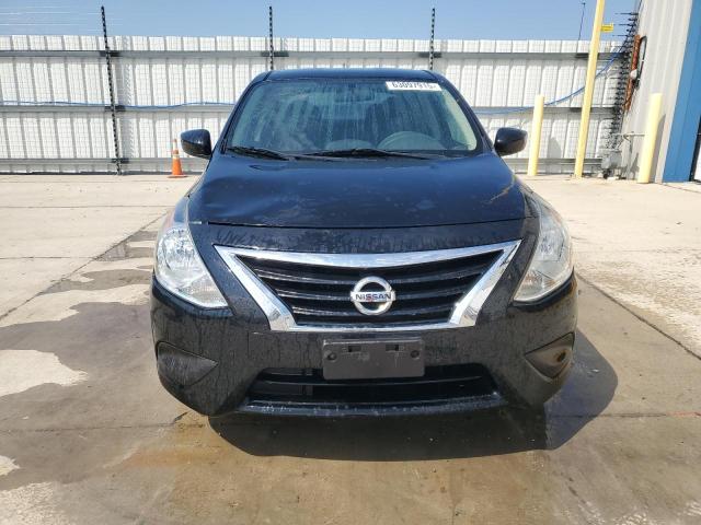  NISSAN VERSA 2018 Czarny