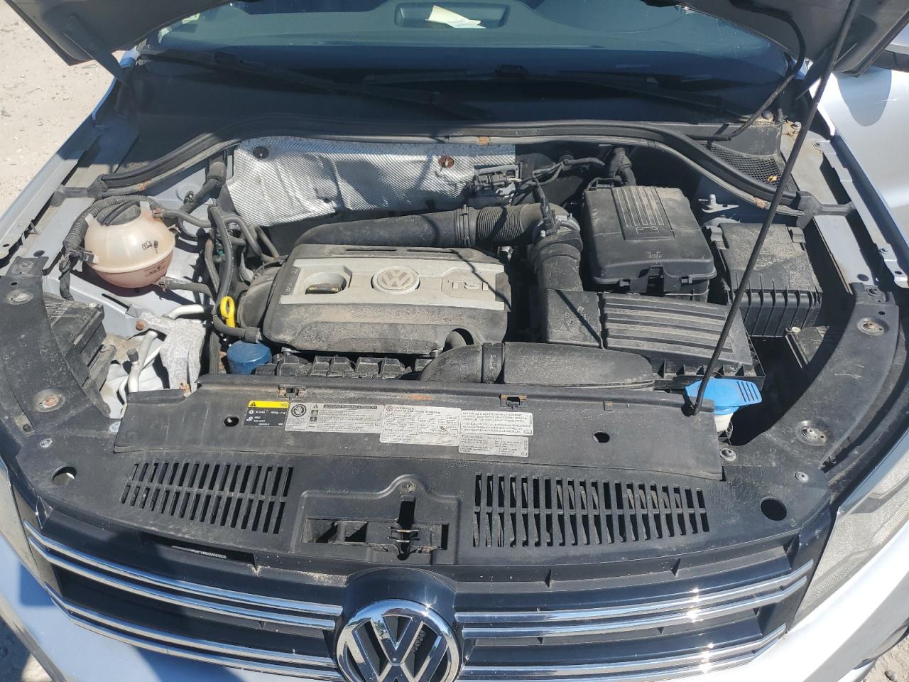 2016 Volkswagen Tiguan S VIN: WVGBV7AX2GW520573 Lot: 66182645