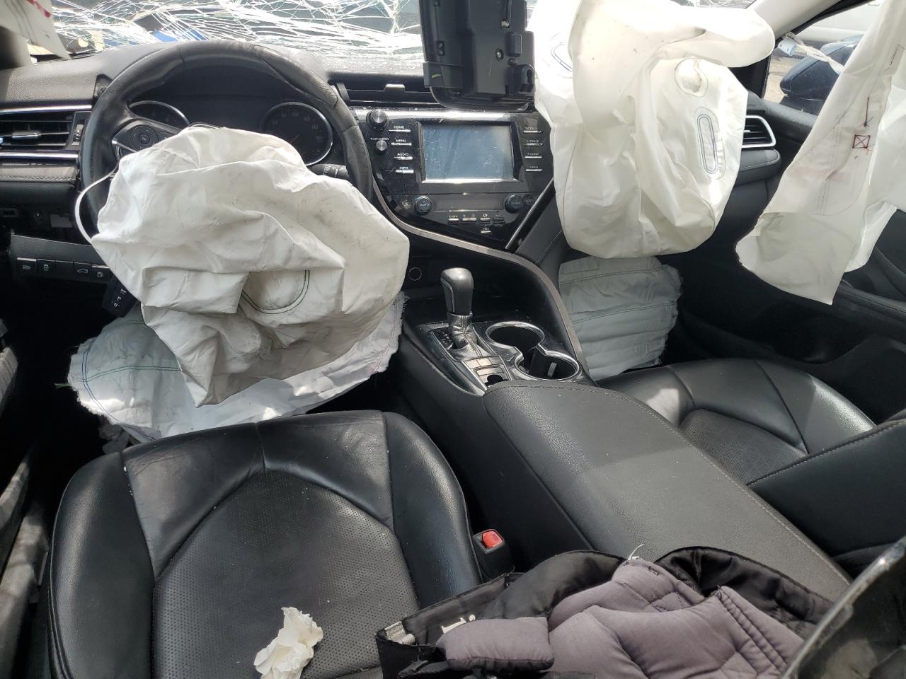 2018 Toyota Camry Xse VIN: 4T1B61HK1JU677860 Lot: 64266055