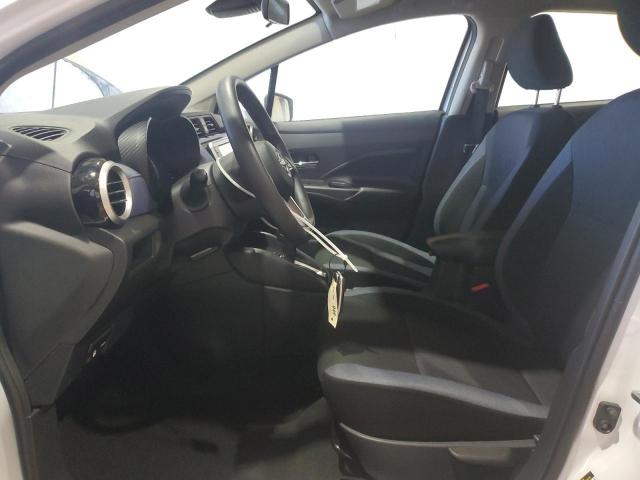  NISSAN VERSA 2024 Белы