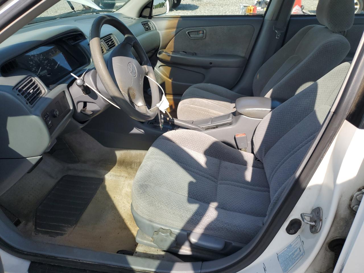 2000 Toyota Camry Ce VIN: 4T1BG22K6YU977514 Lot: 64174135