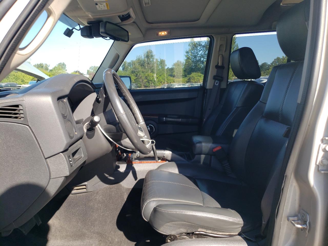 2008 Jeep Commander Limited VIN: 1J8HG58208C182836 Lot: 64780585
