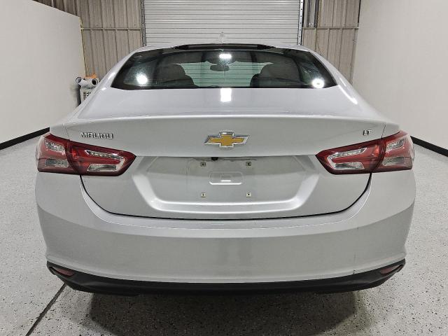  CHEVROLET MALIBU 2021 Srebrny
