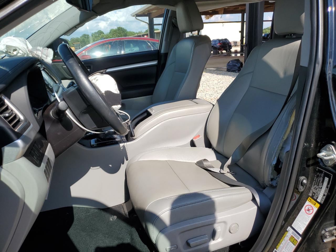 2019 Toyota Highlander Se VIN: 5TDKZRFH8KS332493 Lot: 64374735