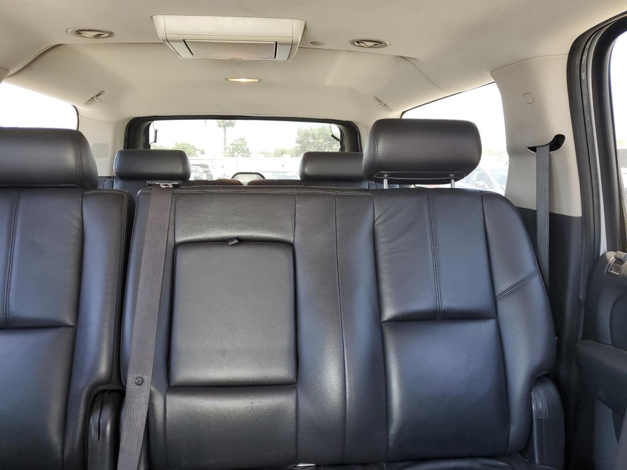 2010 Chevrolet Suburban K1500 Lt VIN: 1GNUKJE3XAR177342 Lot: 63342065