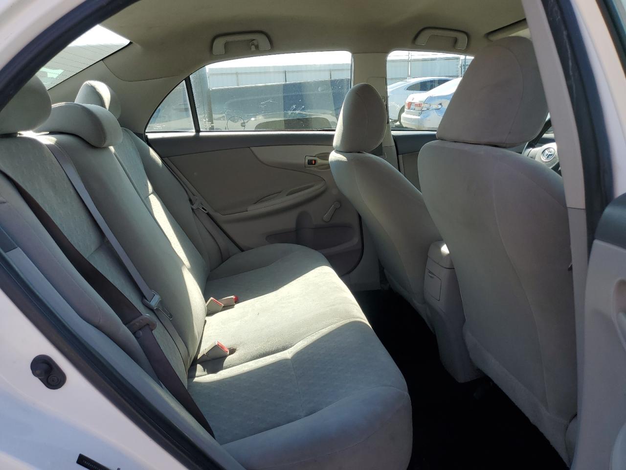 2010 Toyota Corolla Base VIN: 1NXBU4EE1AZ273883 Lot: 65038025