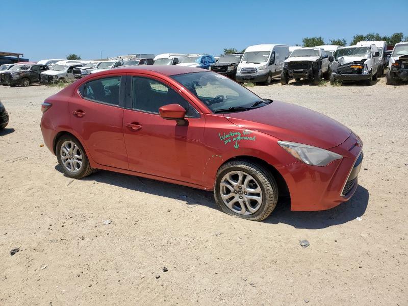  TOYOTA YARIS 2017 Burgundy