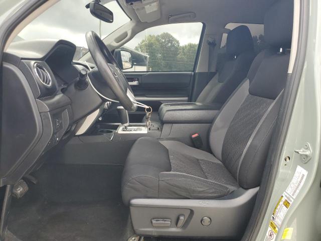Pickups TOYOTA TUNDRA 2015 Green