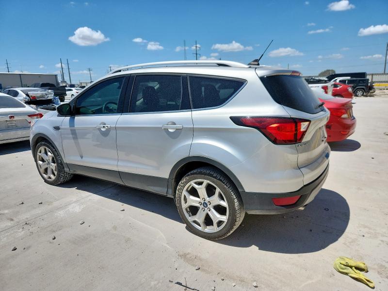  FORD ESCAPE 2019 Серебристый