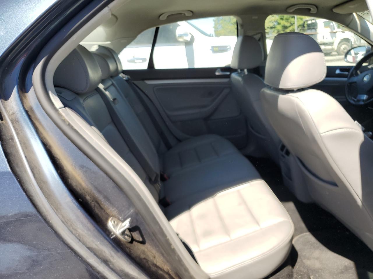 2008 Volkswagen Jetta Se VIN: 3VWRM71K08M157327 Lot: 64334775