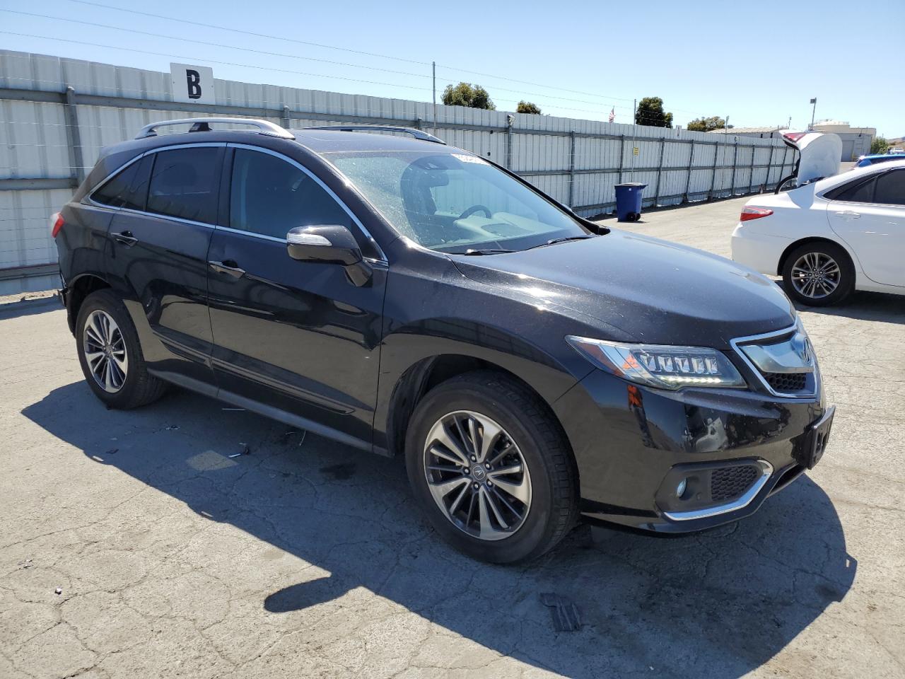 5j8tb4h72gl011818 5J8TB4H72GL011818 2016 Acura Rdx Advance