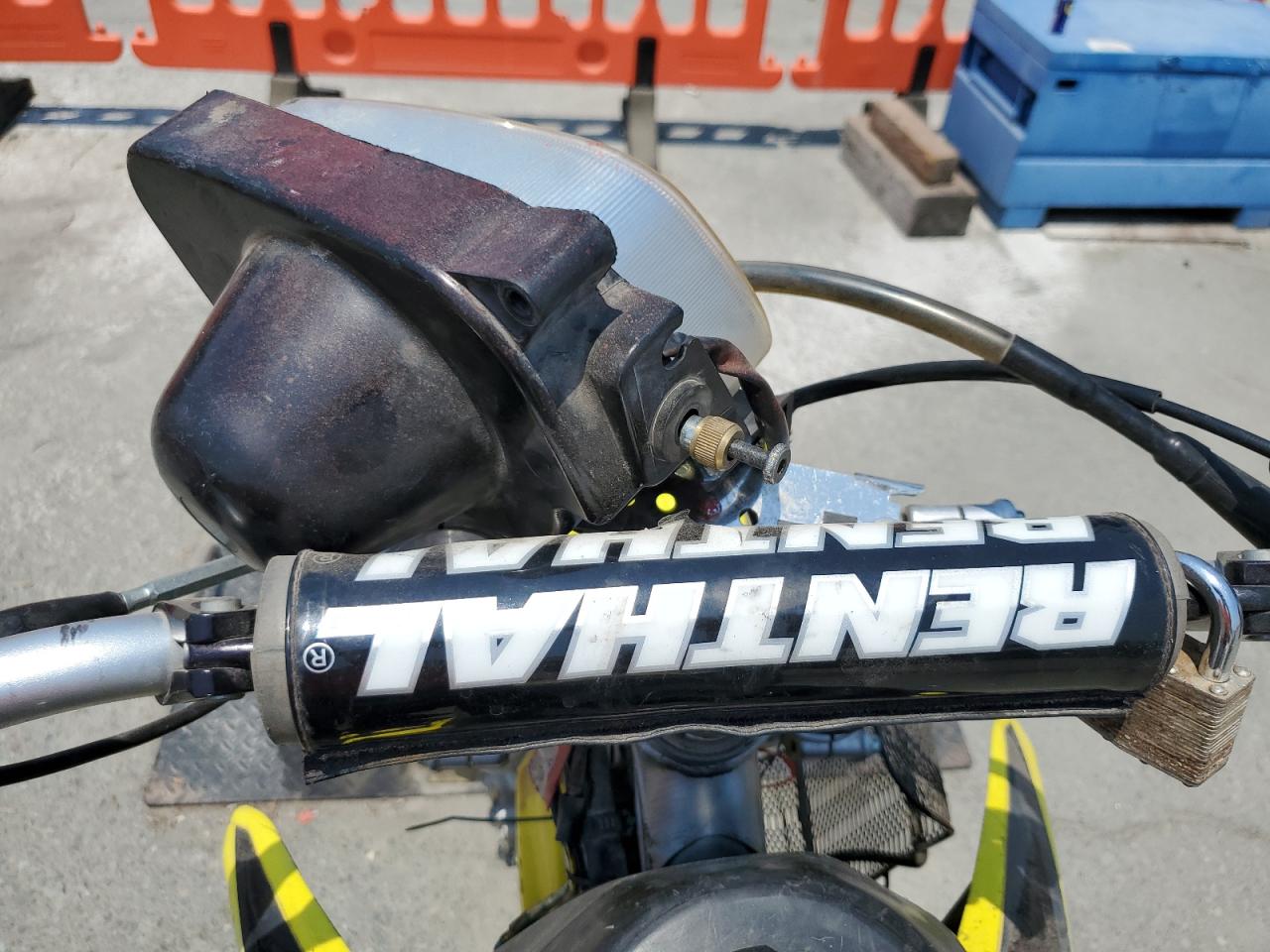 2003 Suzuki Rm250 VIN: JS1RJ18C832100388 Lot: 62723045
